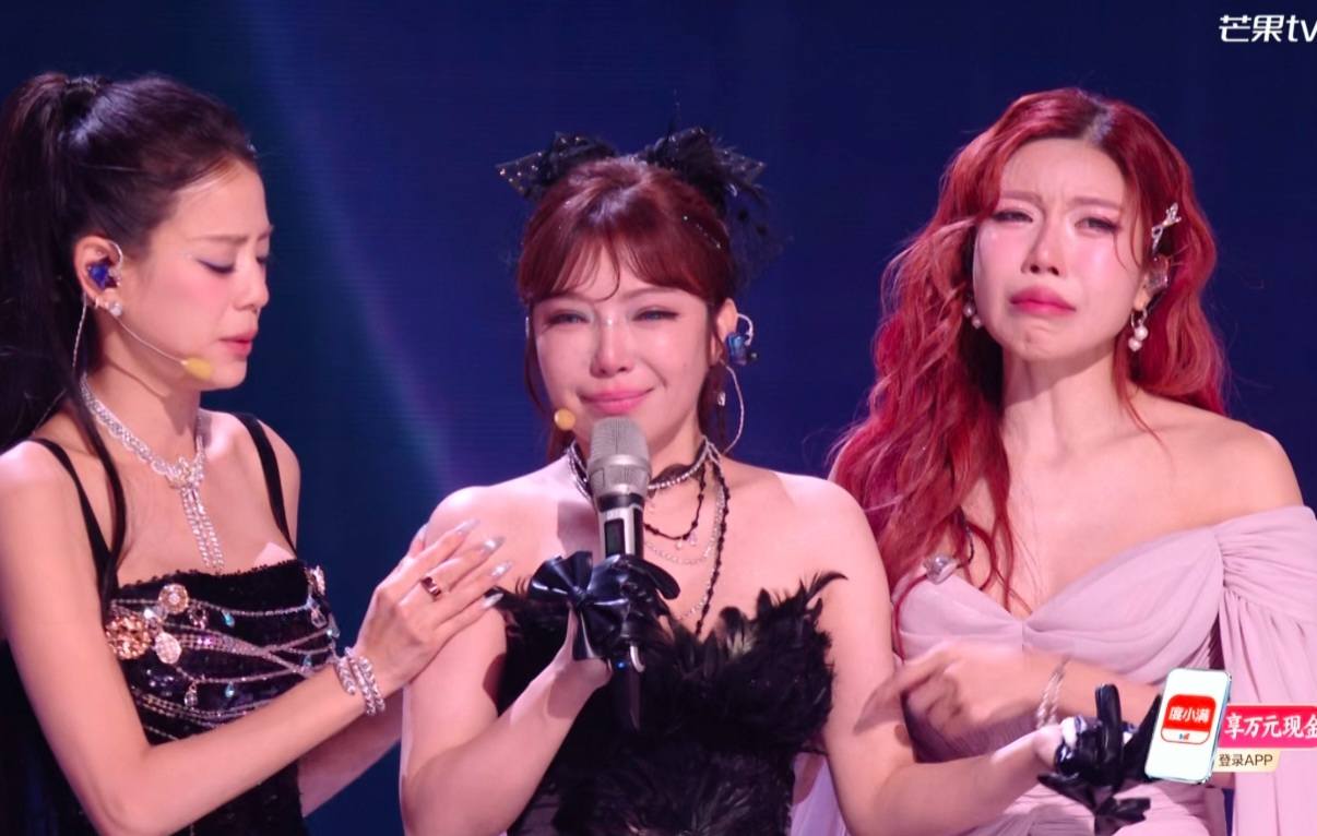 Dù liên tiếp 2 lần bại trận, Trang Pháp cùng 2 thành viên Giang Ngữ Thần và Duy Nina lại chiếm được cảm tình của số đông khán giả