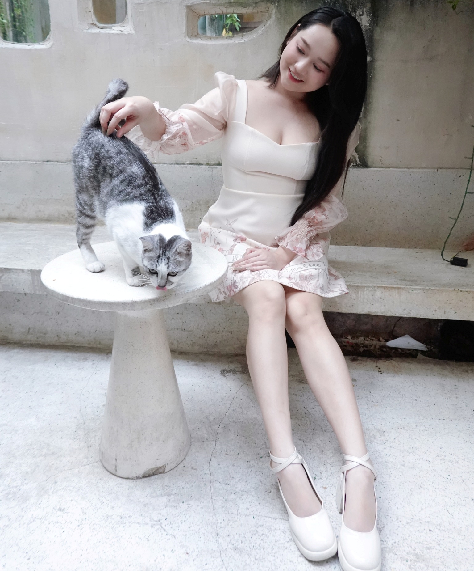 Hiện tại, cô giảm gần 20kg