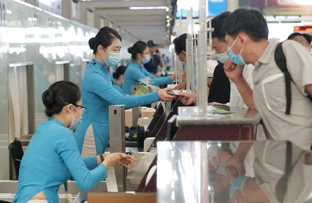 Lời khuyên dành cho những ai hay mua vé máy bay không kèm hành lý