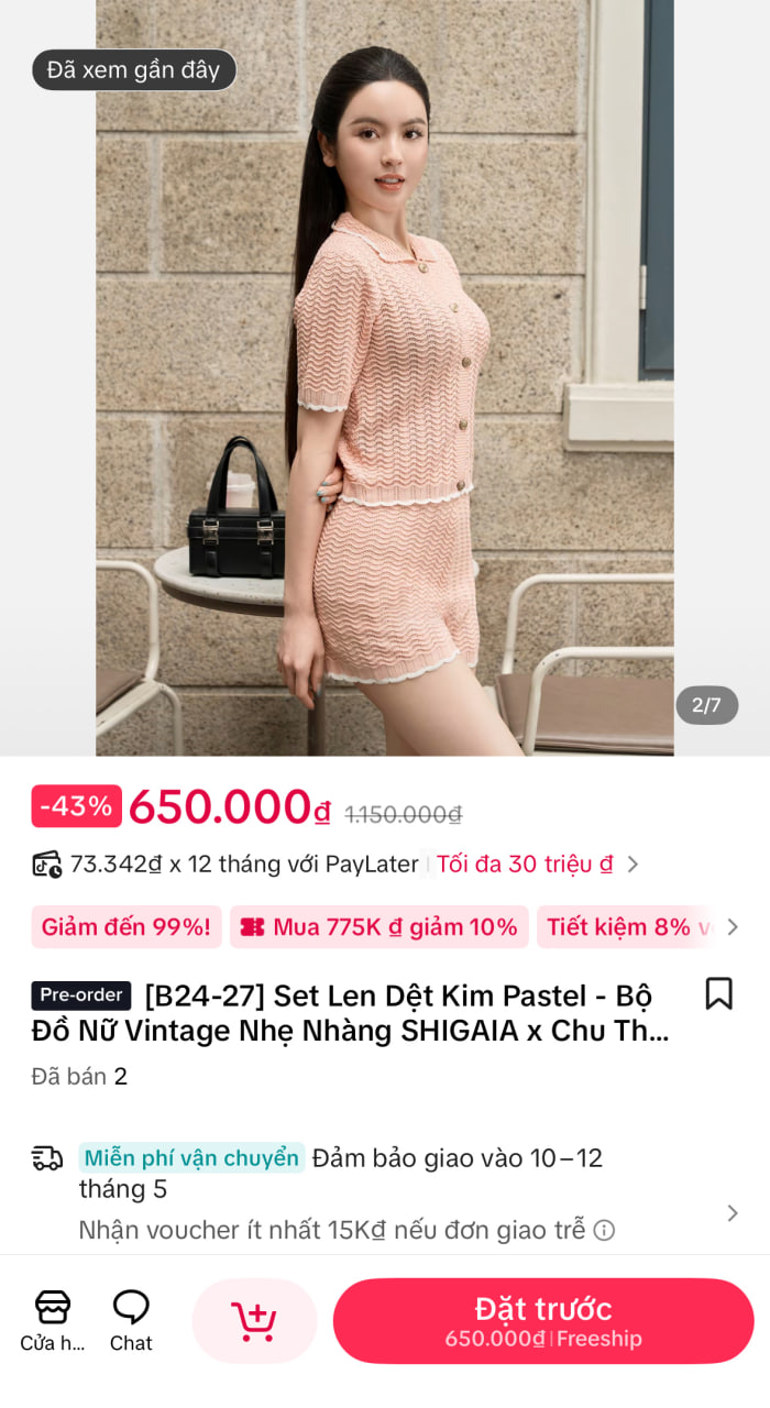 Bộ đồ này được bán trên sàn với giá gần 1,2 triệu đồng.