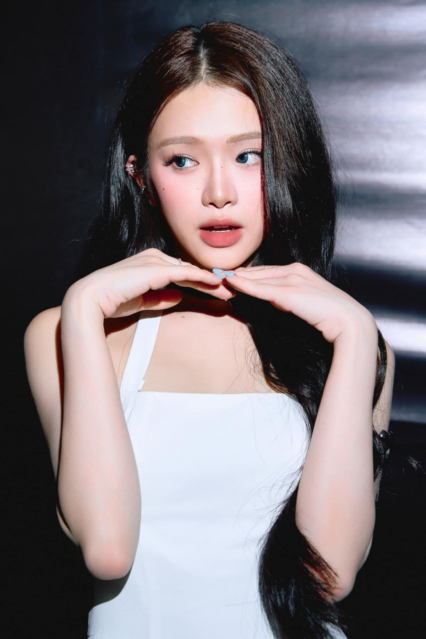 Linh Ka chỉ nhận được sự chú ý đặt biệt thông qua các sản phẩm cover gây tranh cãi (Ảnh: FBNV)