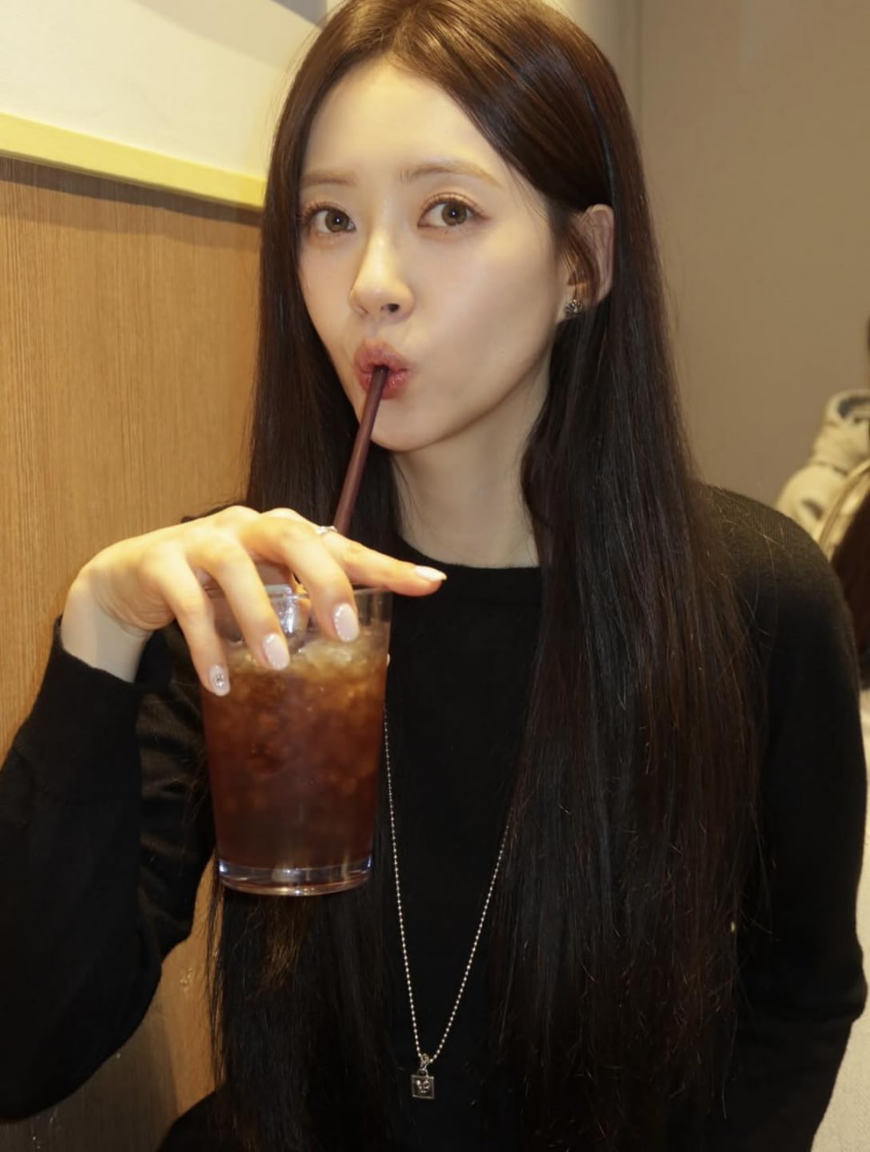 Dù không còn phủ sóng với tần suất dày đặc, sức hút từ vẻ đẹp của Go Ara dường như chưa từng hạ nhiệt (Ảnh: IG)