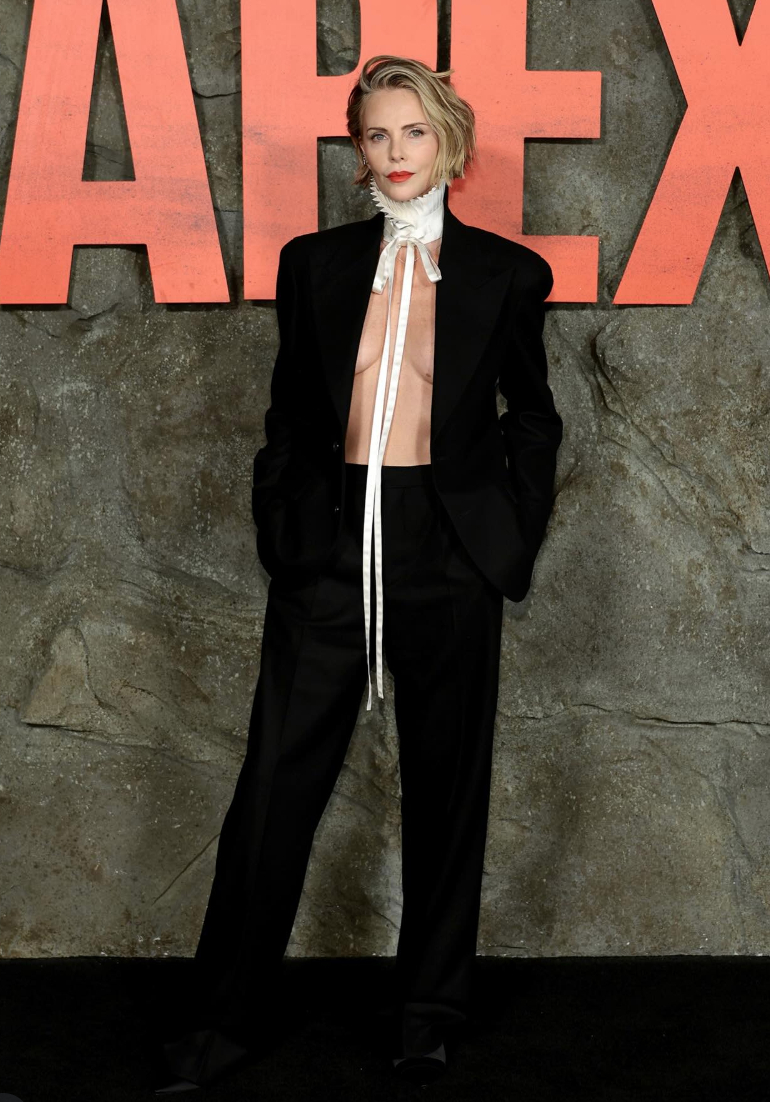 Outfit đầy quyền lực của Charlize Theron tại sự kiện ở NewYork vừa qua. Ảnh: X