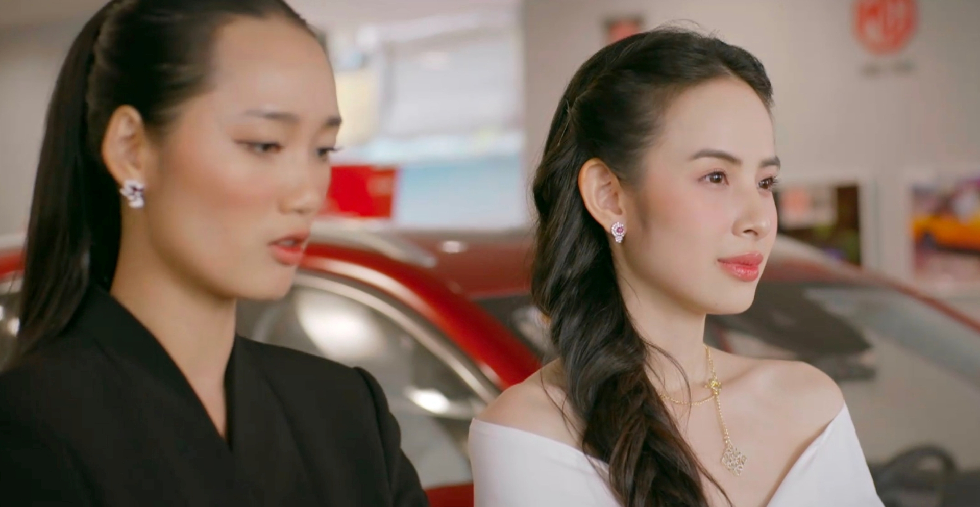 Cuộc chiến của Vi Minh và các á hậu cũng được khán giả quan tâm