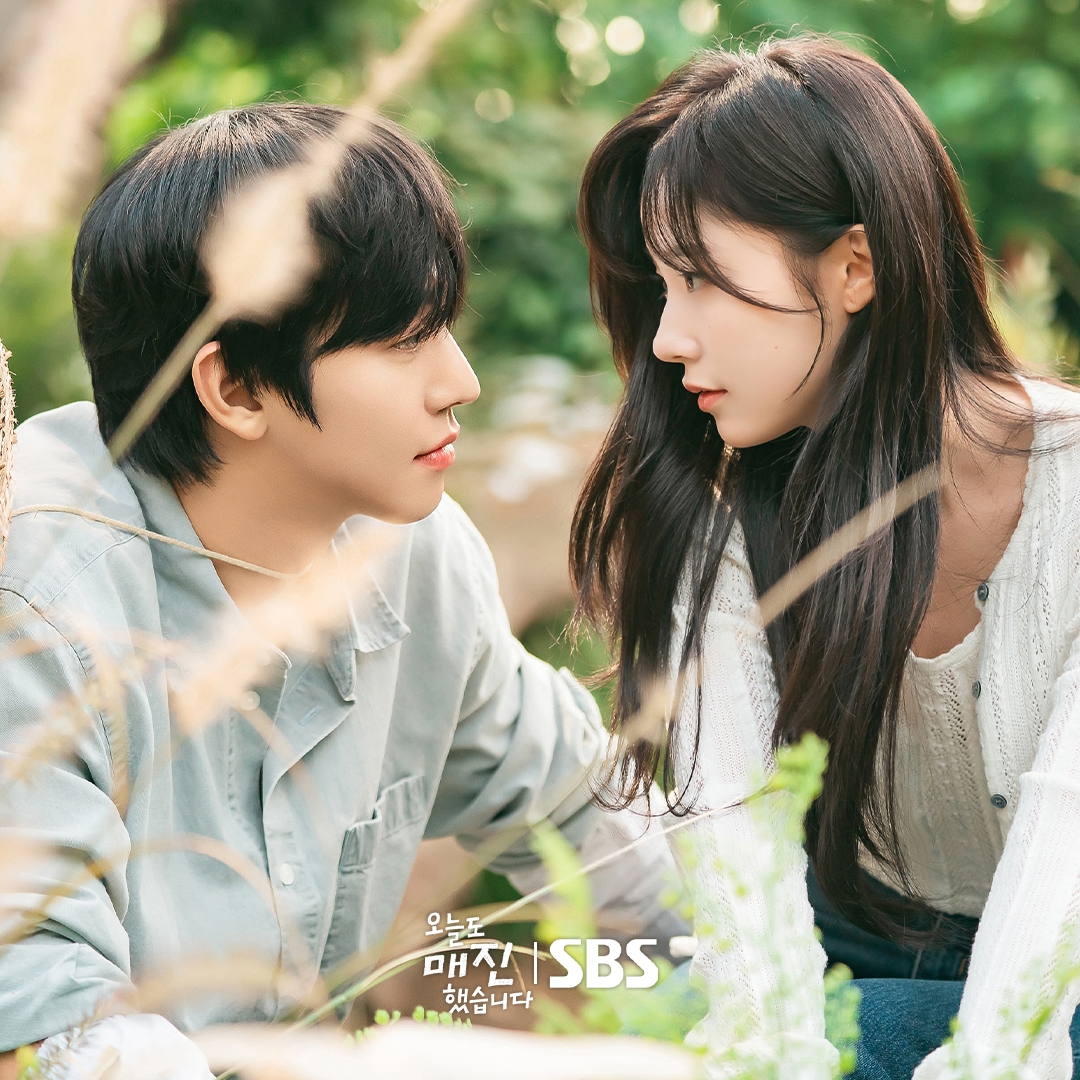 Sold Out On You là lựa chọn thú vị cho những ai thích những bộ phim tình cảm nhẹ nhàng, hài hước.