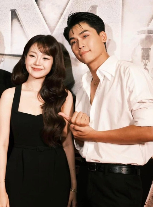 Cặp đôi phim giả tình thật được cả Vbiz đẩy thuyền: Đồng nghiệp gọi là 