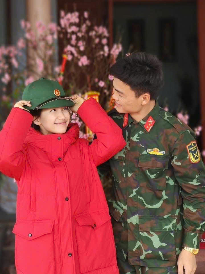  Hoà Minzy công khai chuyện tình cảm với chồng quân nhân vào tháng 3/2026. Ảnh: Hoà Minzy  