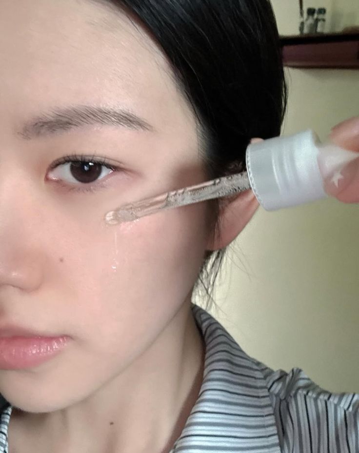 Làm 4 việc này khi thức giấc, làn da tôi “tươi mới” lúc nào không hay