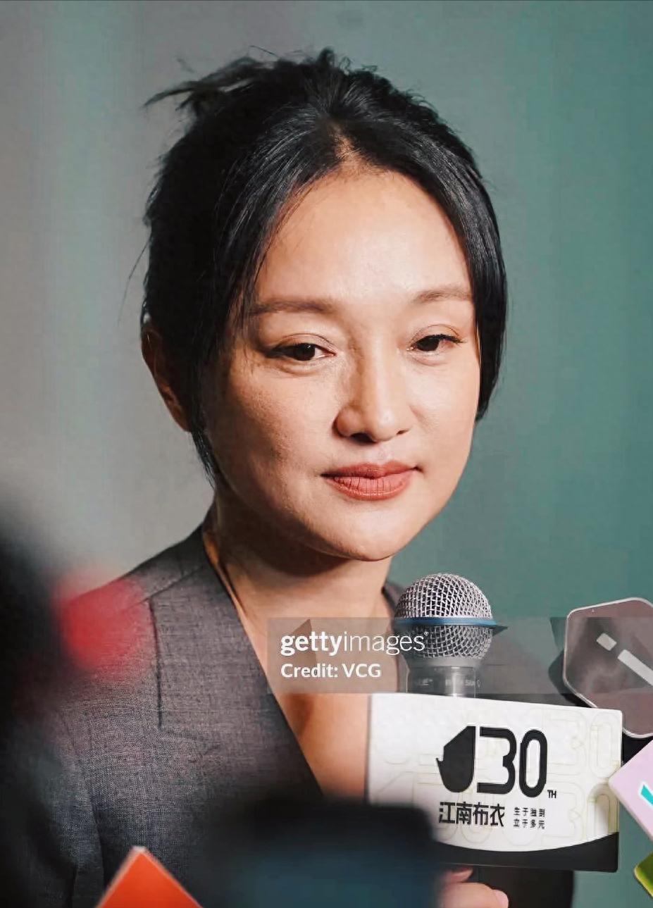 Nữ diễn viên chấp nhận già đi một cách tự nhiên