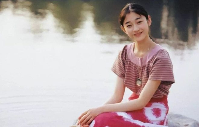 Lý Tiểu Nhiễm xinh xắn từ thuở nhỏ (Ảnh: QQ).