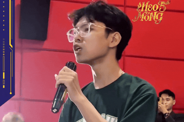 Một khán giả nói thẳng Trần Ngọc Vàng: 