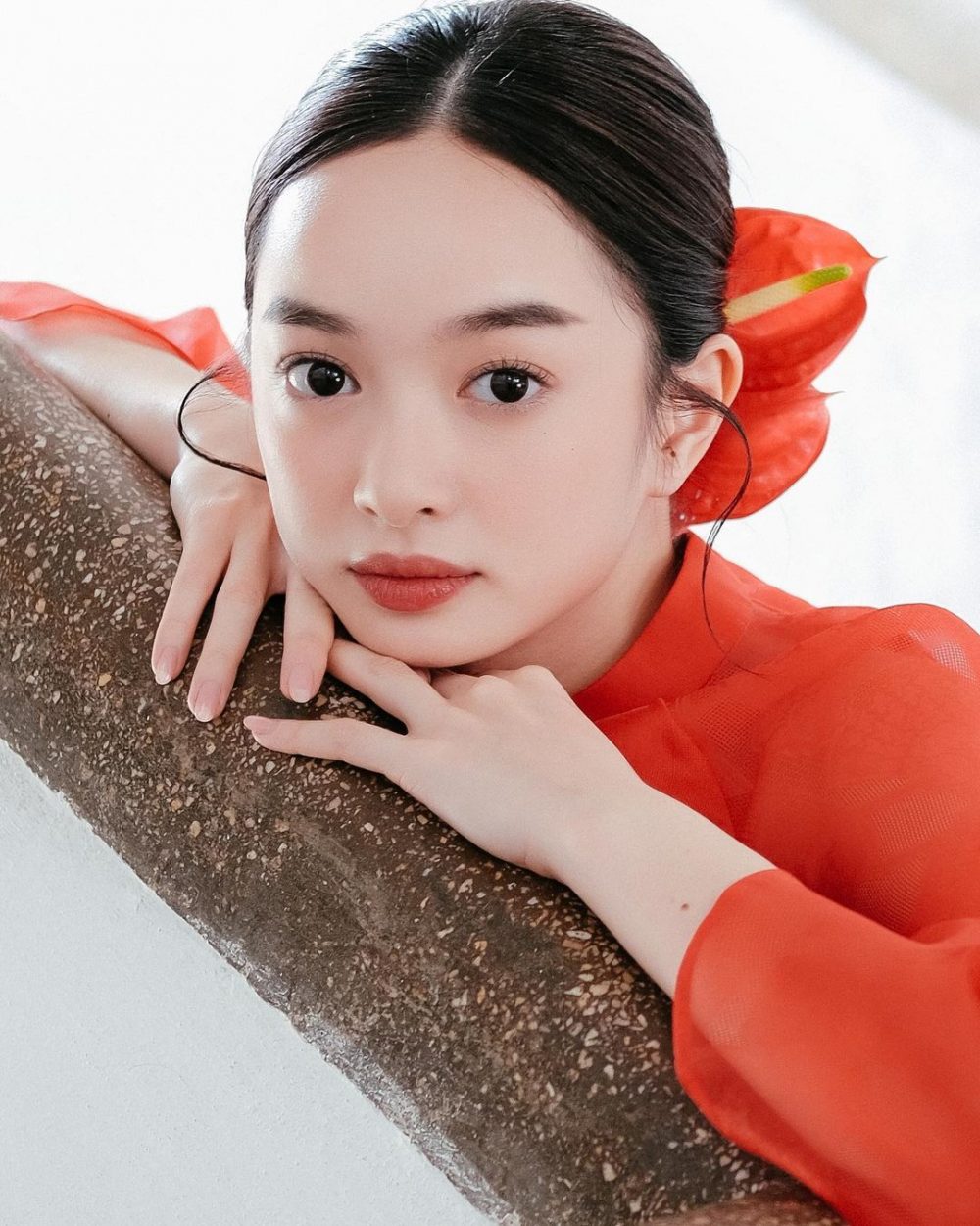 Ông trời ưu ái mỹ nhân Việt này quá rồi: Đến nốt ruồi cũng đẹp sang phú quý, visual cao cấp chấp mọi tạo hình