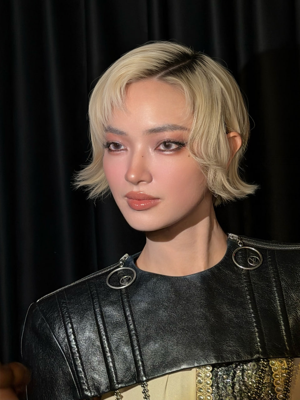 Châu Bùi cần một sự tiến bộ rõ rệt hơn về kỹ năng thanh nhạc nếu như cô muốn tiến xa hơn trên con đường âm nhạc này (Ảnh: FBNV) 