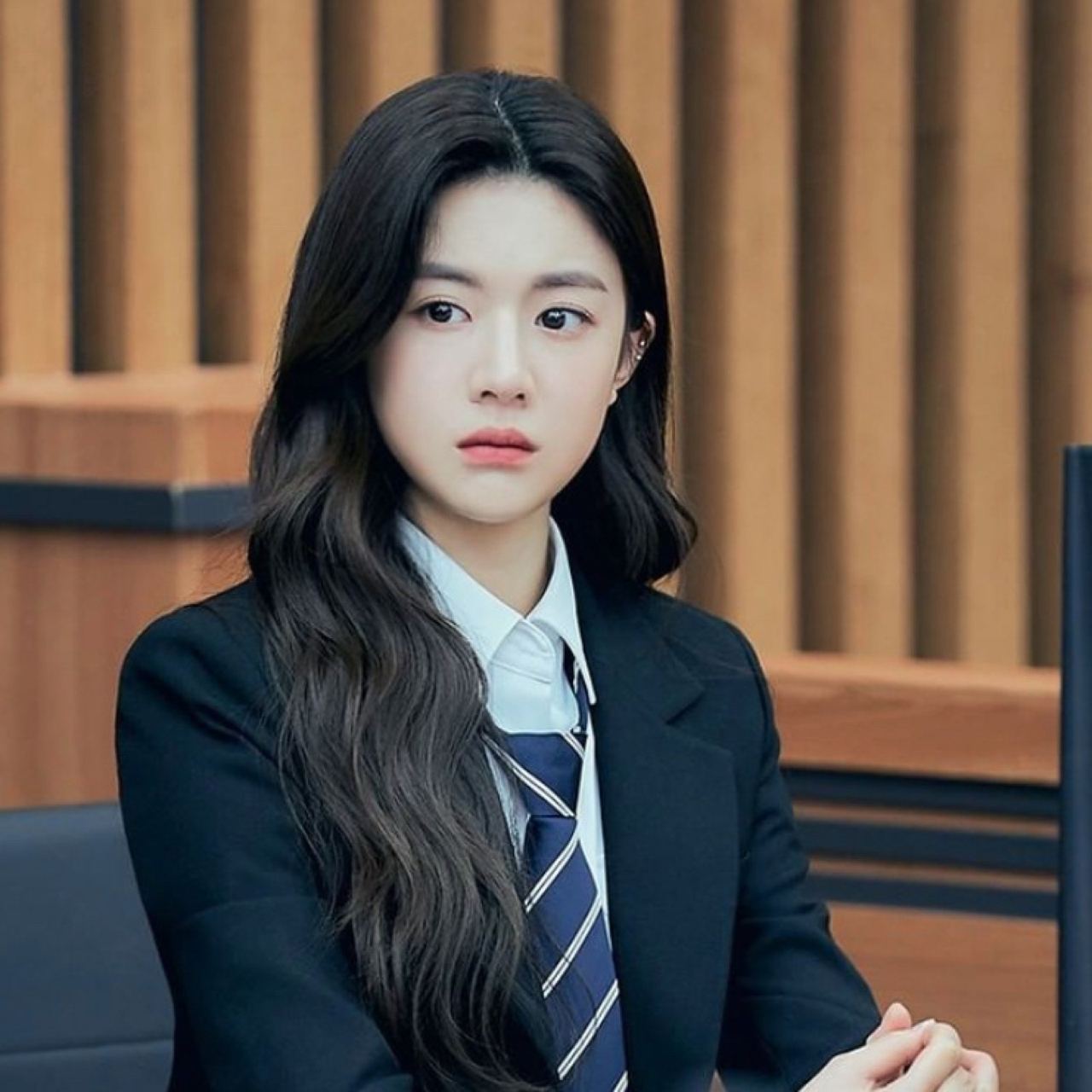 Go Youn Jung bùng nổ nhan sắc với vẻ đẹp 