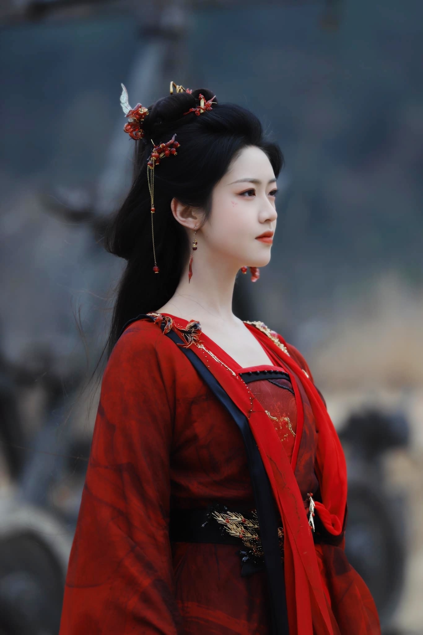 Hồi năm ngoái, mỹ nhân sinh năm 2002 khiến khán giả chết mê chết mệt với vai Mộc Thanh Ca trong Tiên Đài Có Cây.