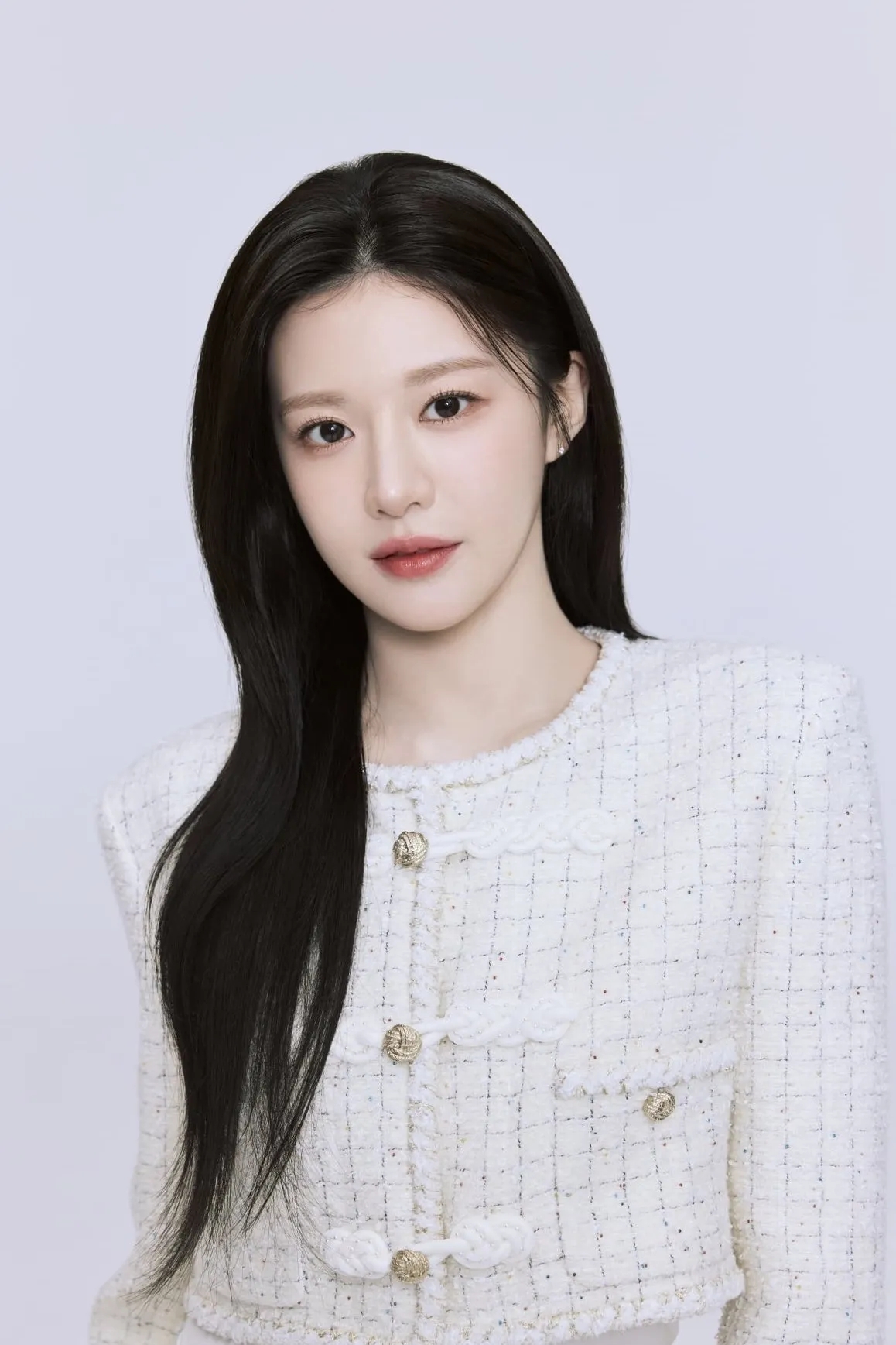 Go Youn Jung đang là một trong những mỹ xinh đẹp và thu hút nhiều sự chú ý nhất làng giải trí Hàn Quốc.