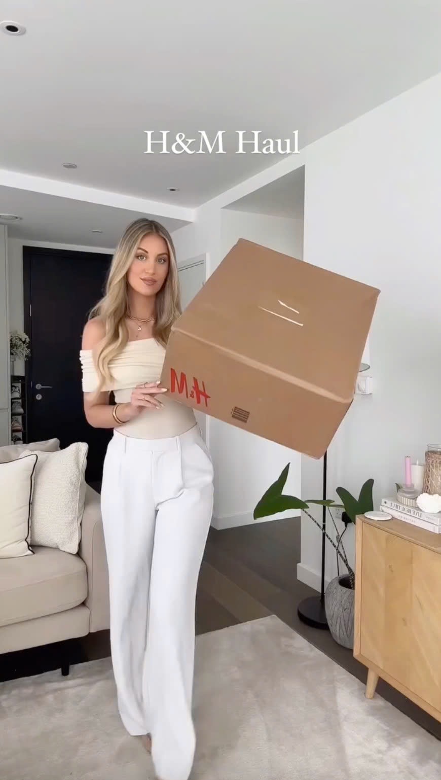 Đối thủ Zara từng khiến giới trẻ Việt xếp hàng xuyên đêm, thời hoàng kim là cú bùng nổ của fast fashion, giờ ra sao?