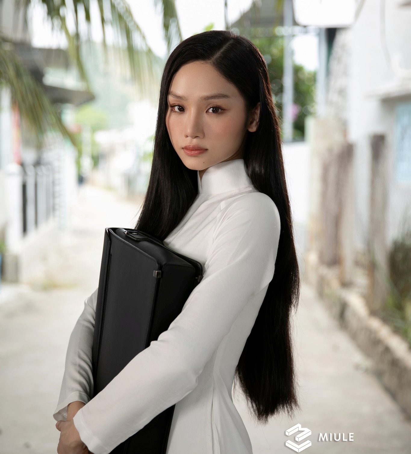 Nhan sắc trong trẻo của Miu Lê một thời 