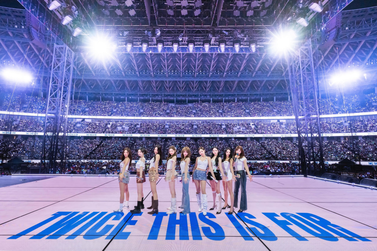 Việc 9 thành viên luôn gắn bó, giữ nguyên đội hình sau hơn 10 năm ra mắt góp phần không nhỏ vào thành công của TWICE