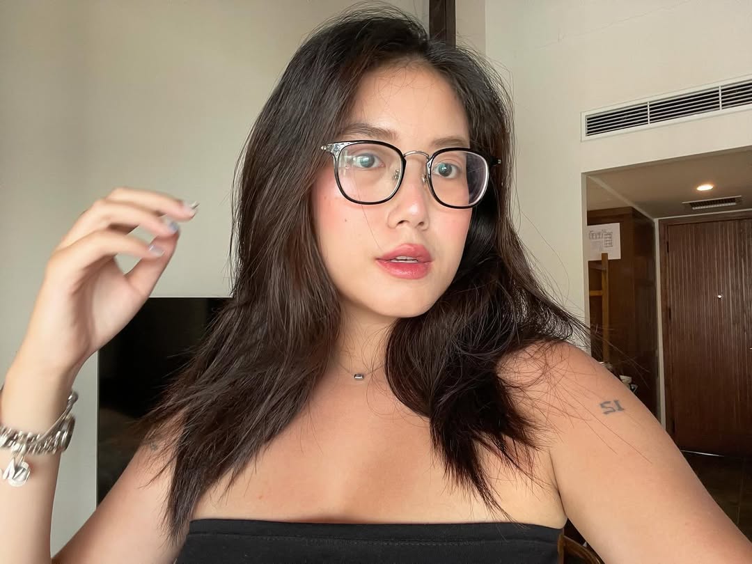 Hà Vy - từ đang nhận về nhiều thiện cảm từ netizen thì hiện tại nhận về nhiều ý kiến trái chiều, cư dân mạng muốn cô phải có lời xin lỗi chính thức. Ảnh: IGNV.