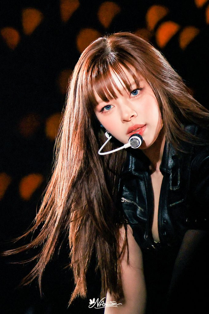 Jeongyeon gây chú ý nhờ ngoại hình thay đổi 