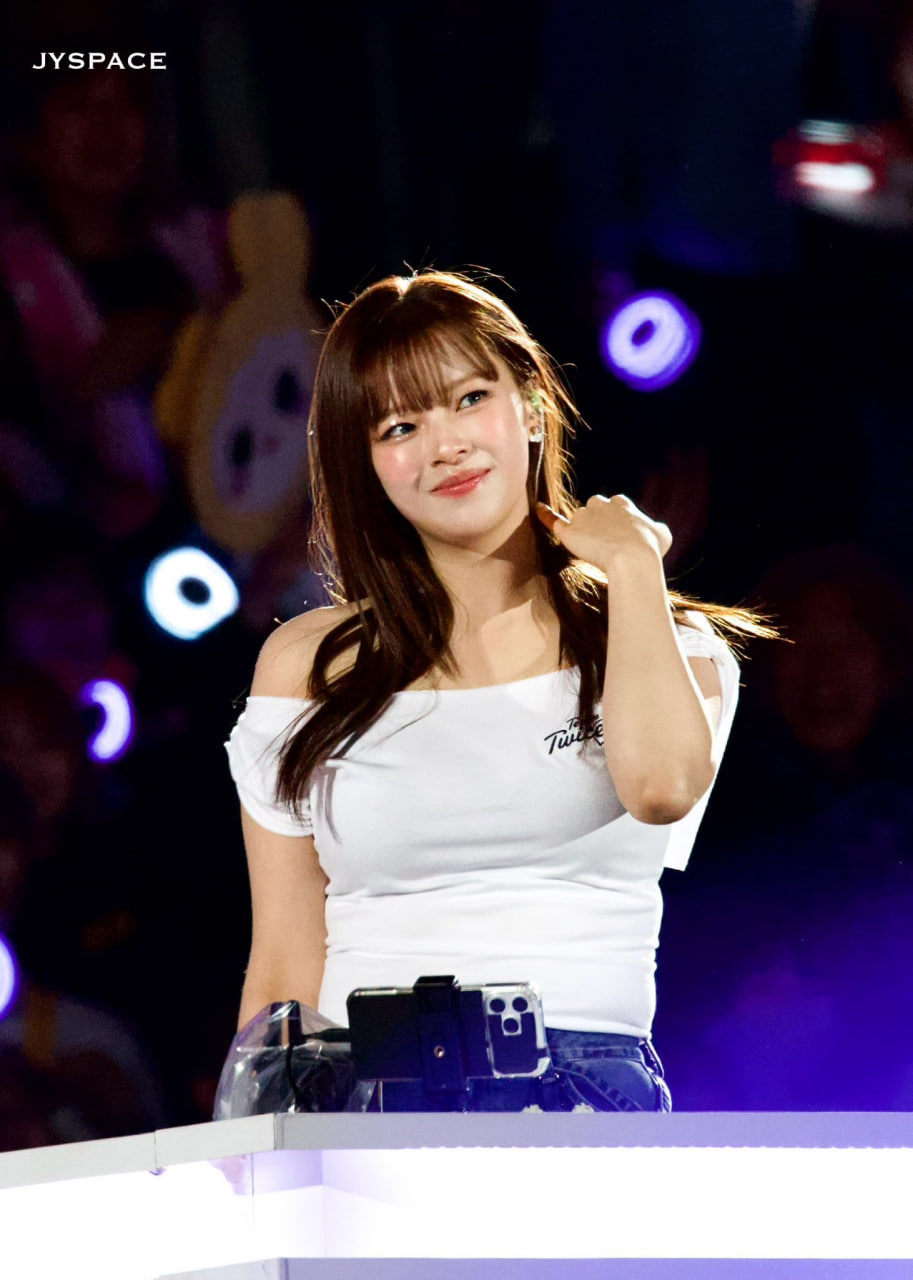 Mỹ nhân thay đổi ngoại hình gây sốc: Từng bị chỉ trích vì thừa cân nay đẹp sắc sảo, dùng thần dược gì mà đỉnh quá!