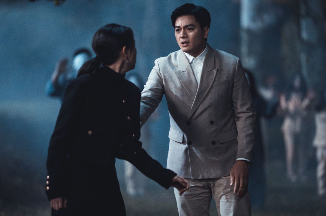 Nhìn đôi chim cu này hôn nhau mà tim nhảy khỏi lồng ngực: Tiên đồng ngọc nữ của Việt Nam, đẹp đến thế là cùng