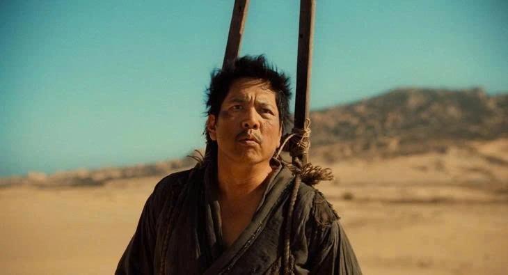 Đạo diễn trăm tỷ tiết lộ để vợ diễn viên nuôi suốt 6 năm, cảm thấy lạc lõng và mất hứng thú làm nghề