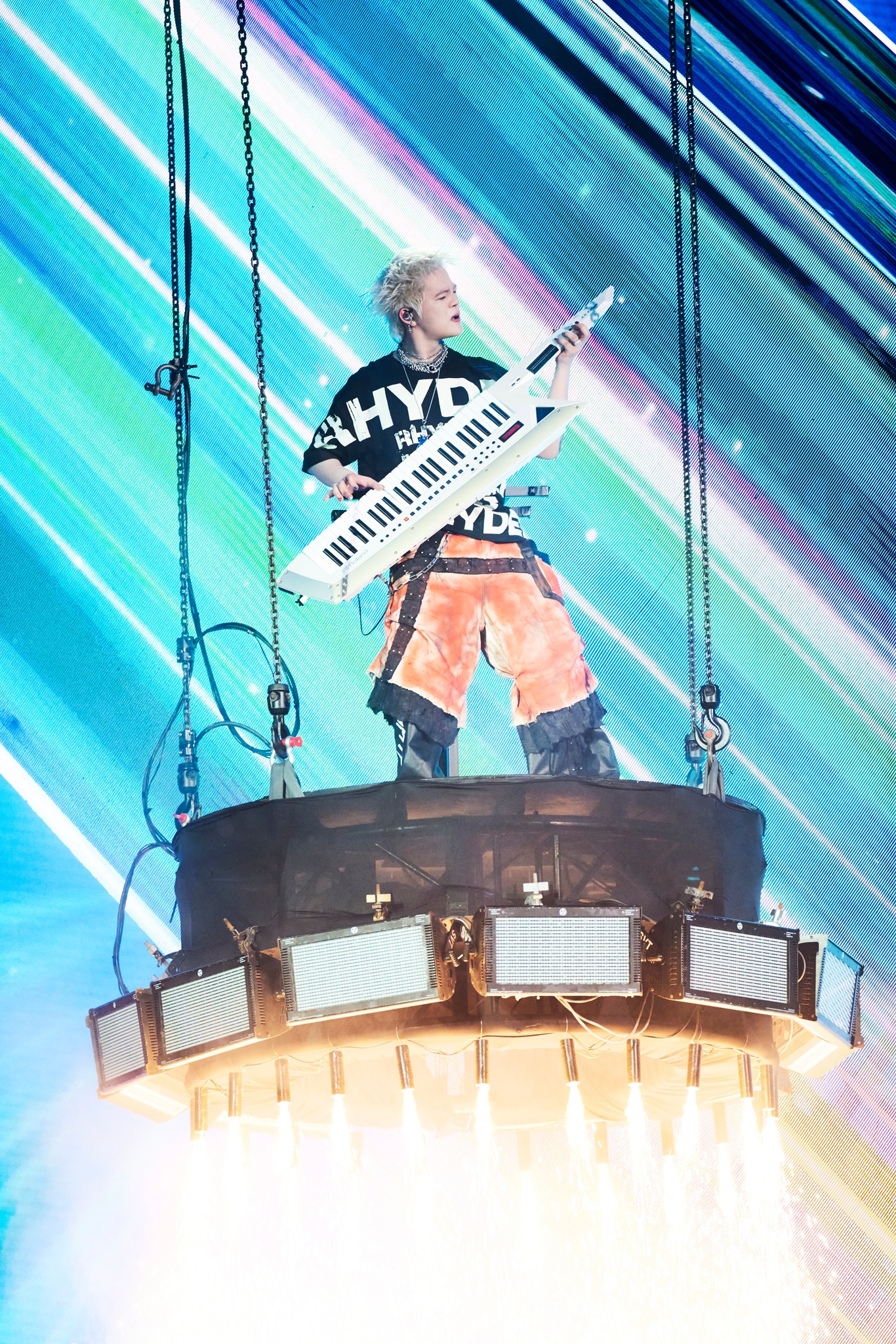 RHYDER đã mang đến concert LUMINARHY như một món quà dành cho Flash 