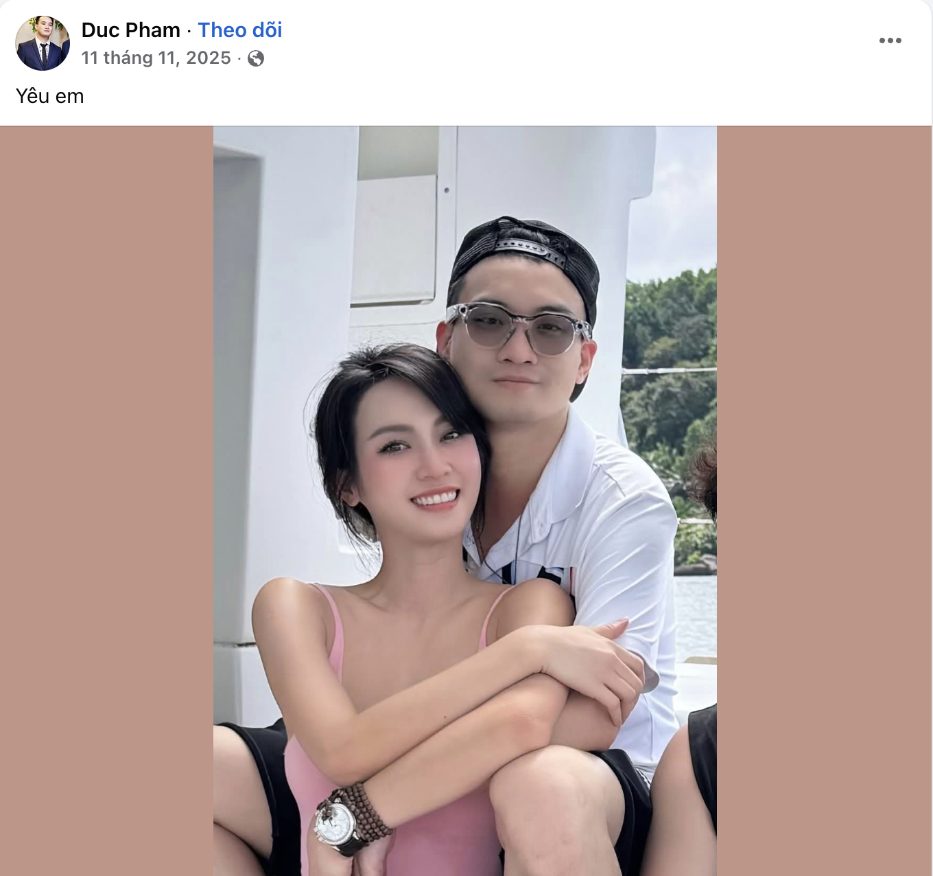 Cả hai vẫn giữ hình ảnh chung trên trang cá nhân, từ đó dân mạng cho rằng thông tin chia tay thiếu cơ sở