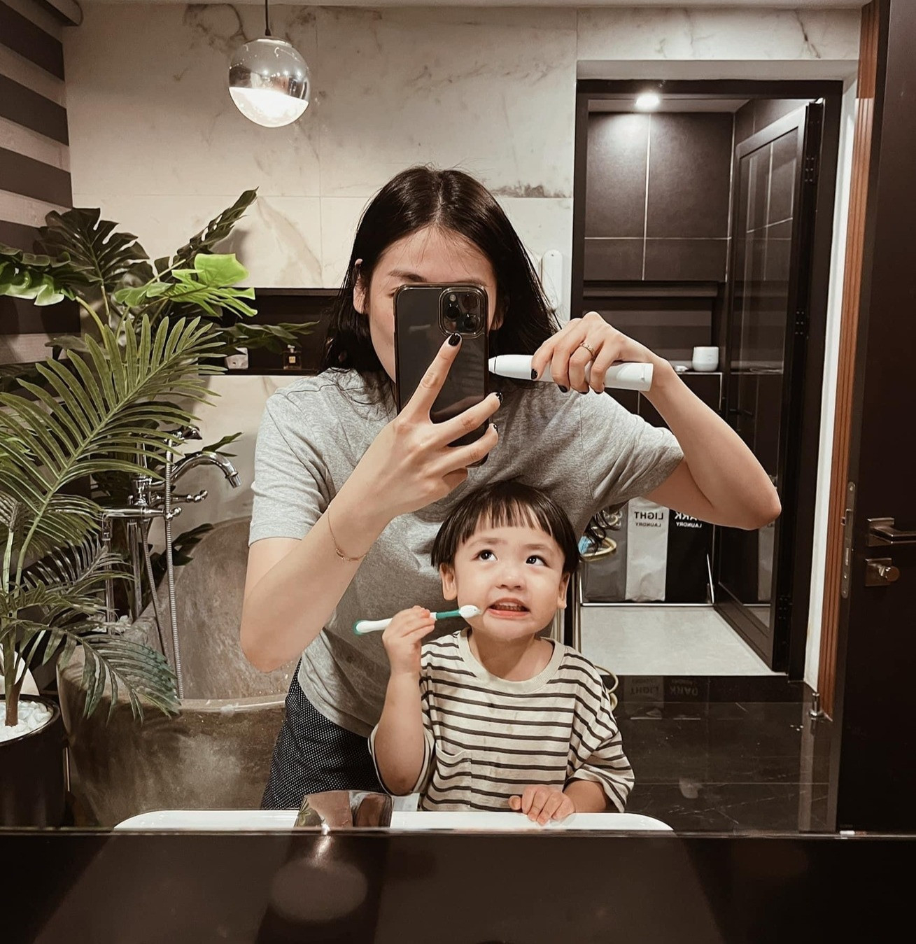 Không gian phòng tắm