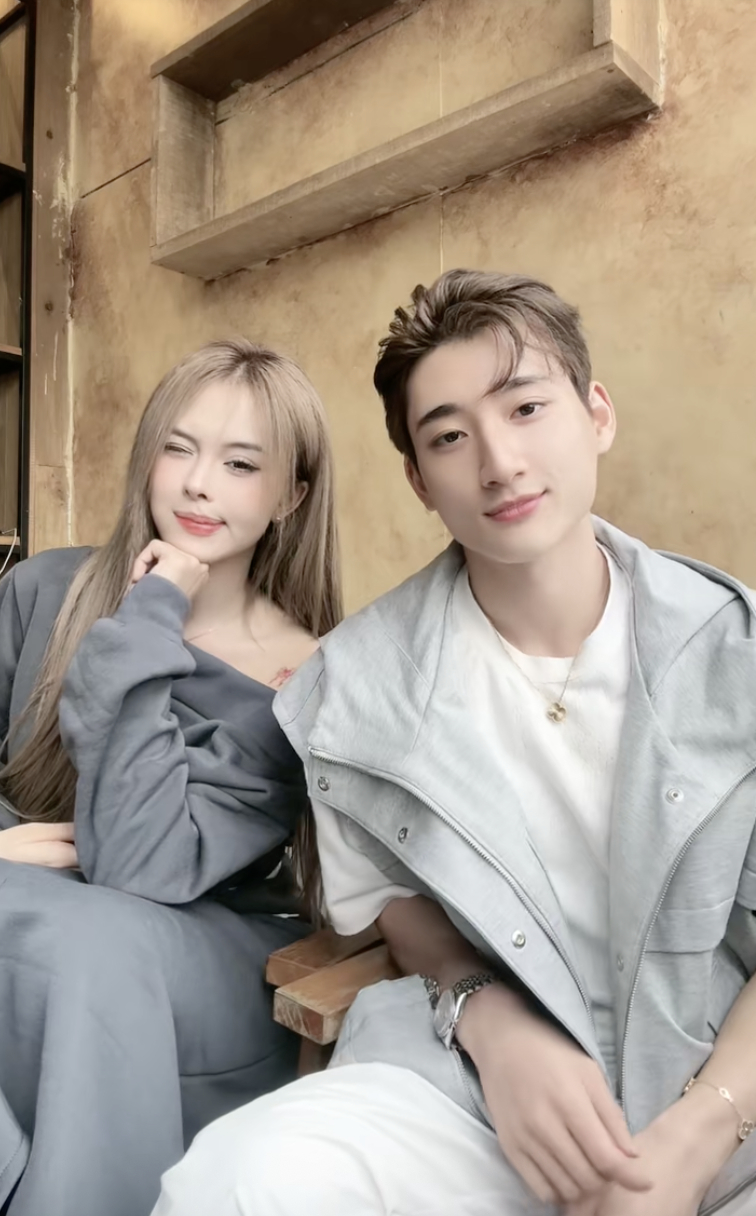 Hà Môi và Phillip Lê