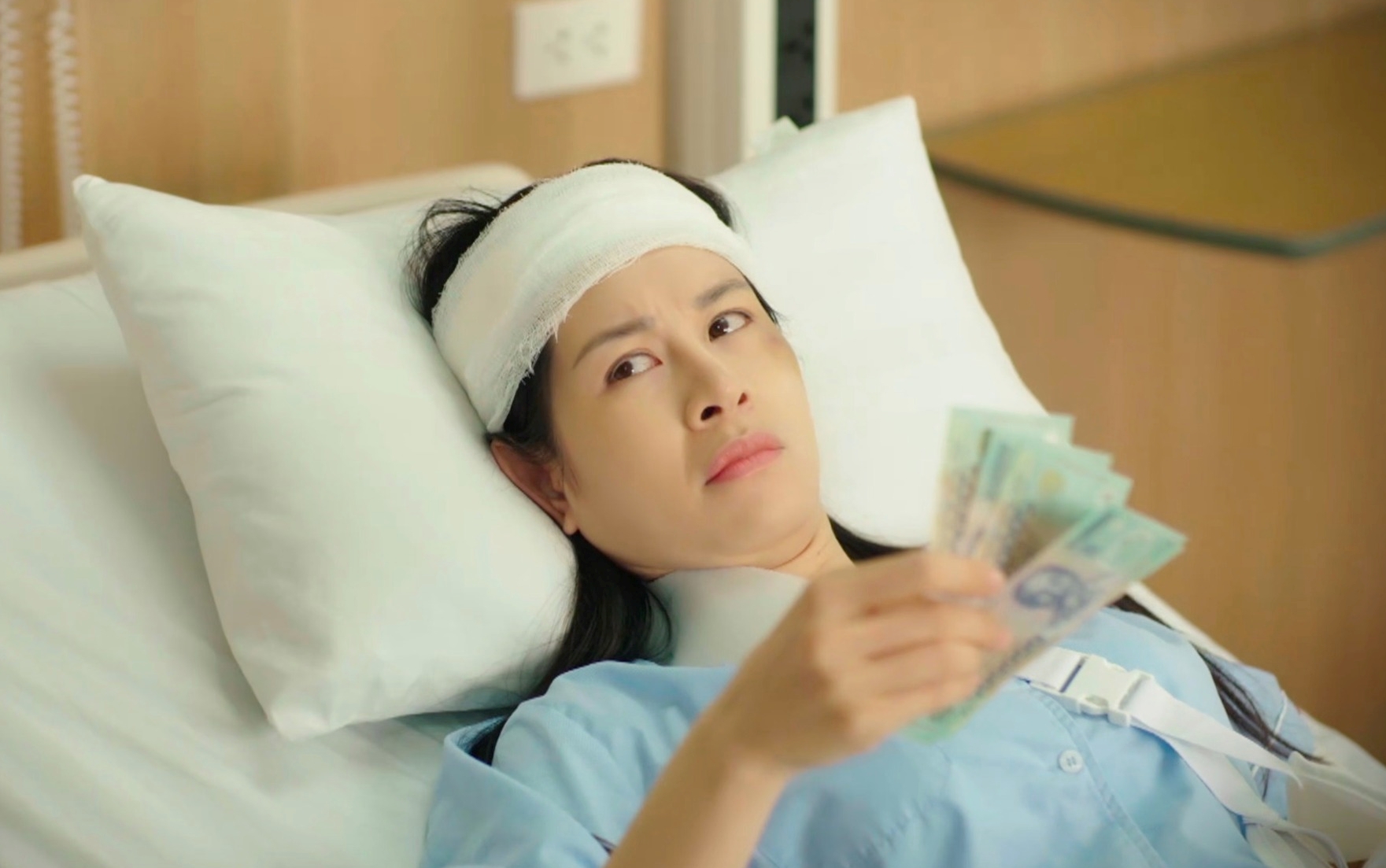 Ly đòi bồi thường 300 triệu mới không truy cứu vụ Trang đánh người gây thương tích