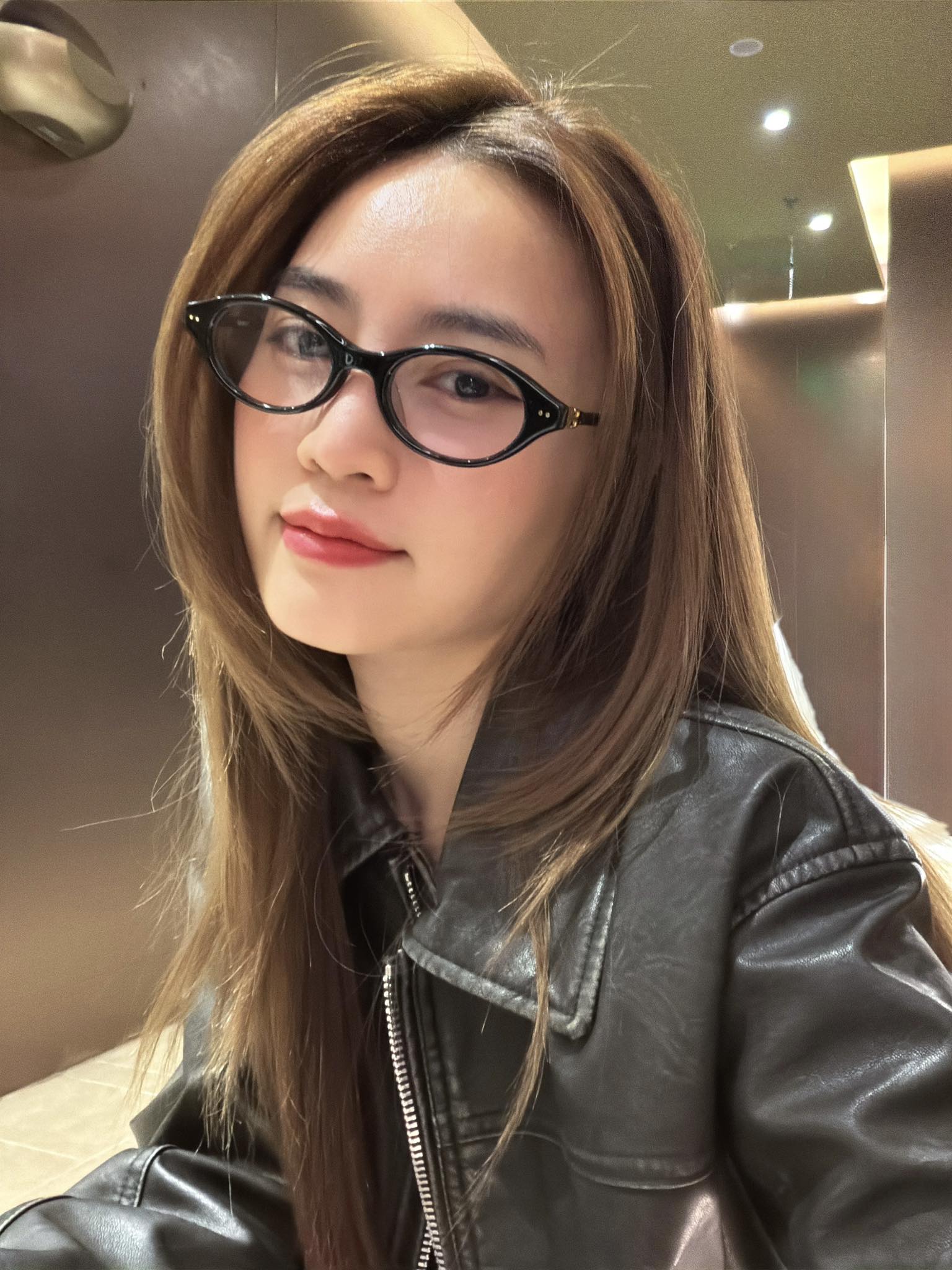 Nữ diễn viên nhiều lần lên tiếng đính chính vì cứ thay đổi cách ăn diện sẽ vướng tin đồn bầu bí 