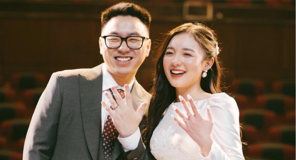 MC Phương Thảo lấy chồng năm 24 tuổi.