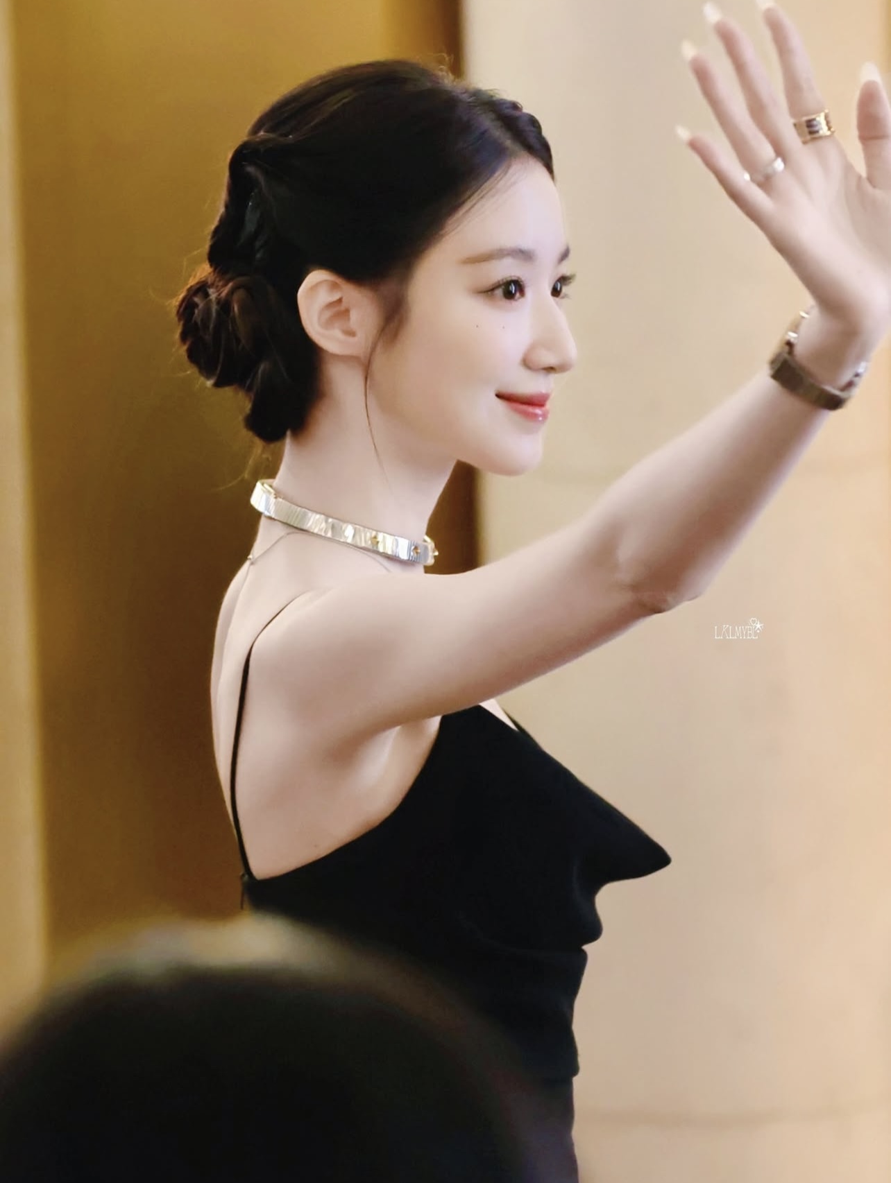 Khí chất nhẹ nhàng, thanh tao của mỹ nhân sinh năm 1999 được so sánh với nữ chính ngôn tình. (Ảnh: Instagram)