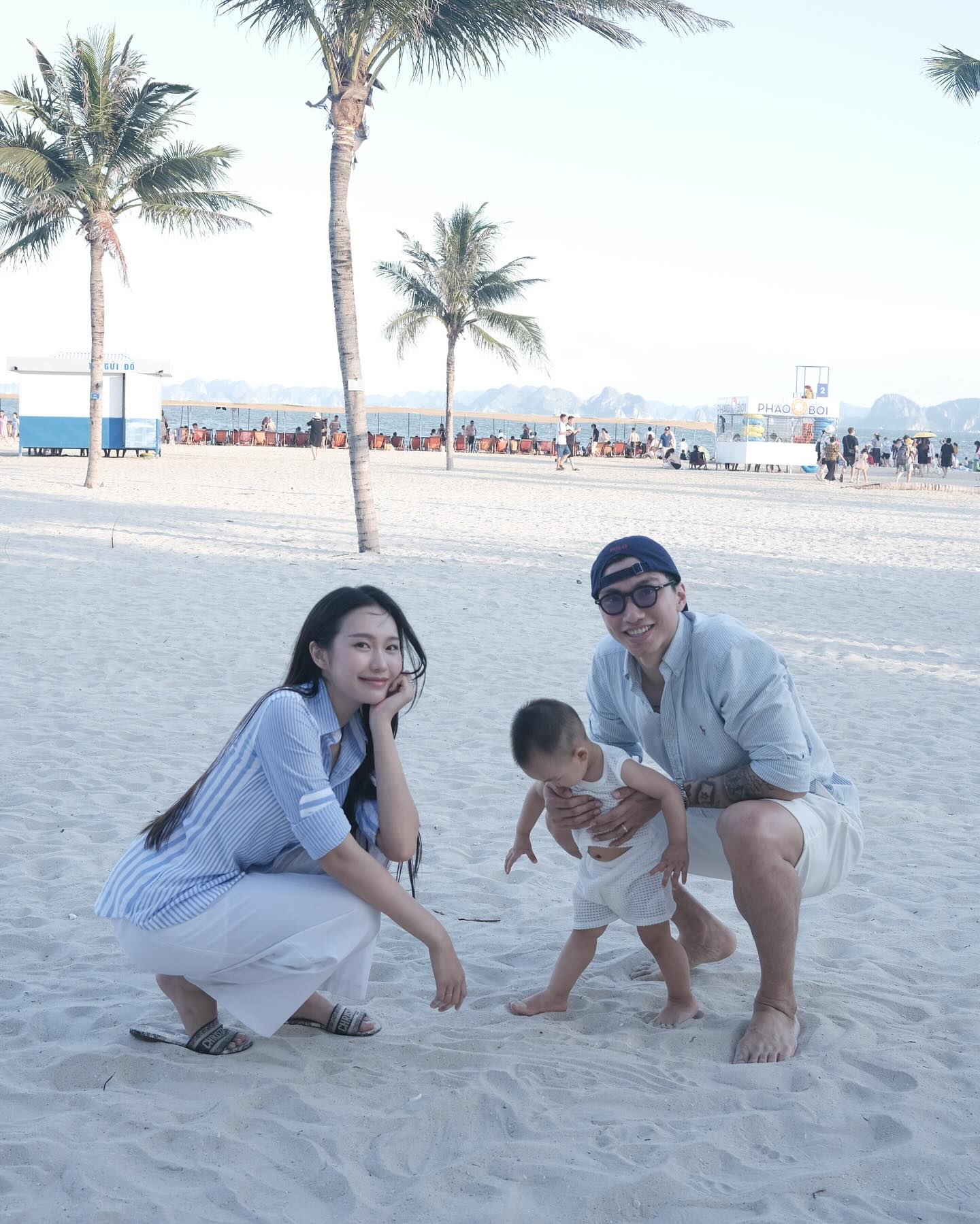 Gia đình Đoàn Văn Hậu - Doãn Hải My nhận về nhiều sự yêu quý trong làng bóng đá và trên MXH