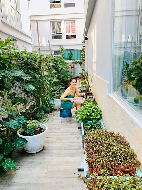 Nữ diễn viên sống trong ngôi nhà khang trang, có sân vườn ở TP.HCM 
