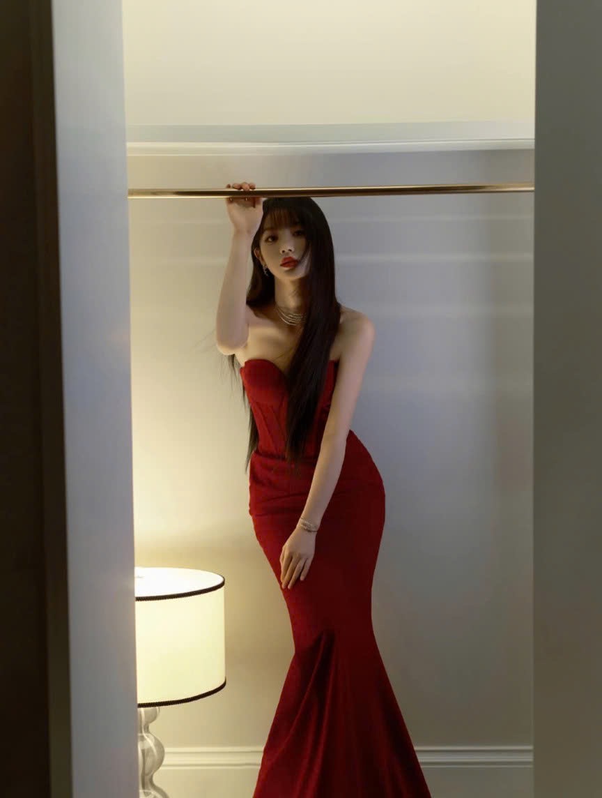 Điền Hi Vi đã có đối thủ: Mặt xinh body bốc, bước đi toả khí chất ngút ngàn
