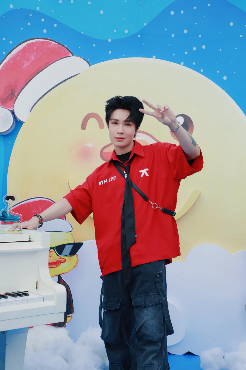 Ryn Lee cần thêm thời gian trau dồi kỹ năng, cũng như từng bước định hình rõ nét hơn phong cách âm nhạc của riêng mình