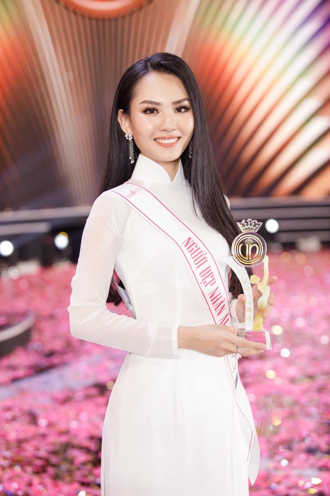  Mai Phương ghi dấu ấn tại Hoa hậu Việt Nam 2020 khi lọt Top 5 và giành giải Người đẹp Nhân ái