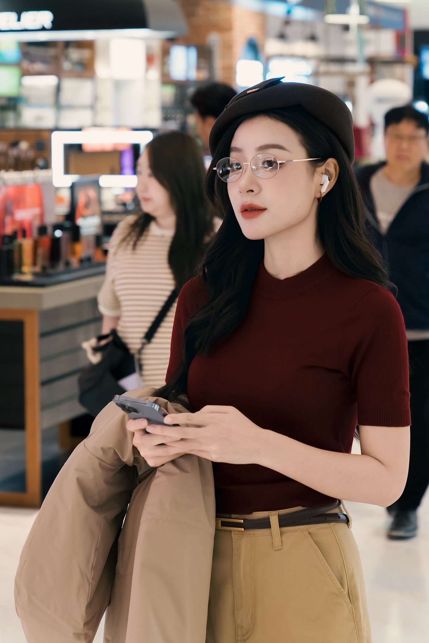 Trang Emma bị chê không đủ đẹp để làm hoa hậu trong phim Lời Hứa Đầu Tiên