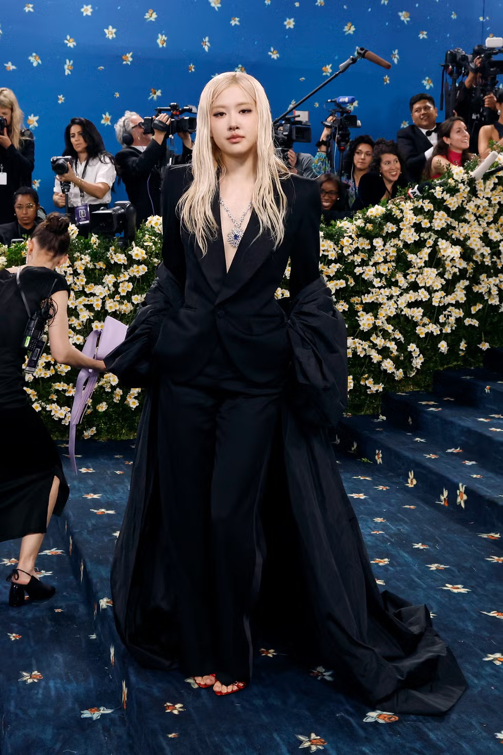 Rosé tại Met Gala 2025.