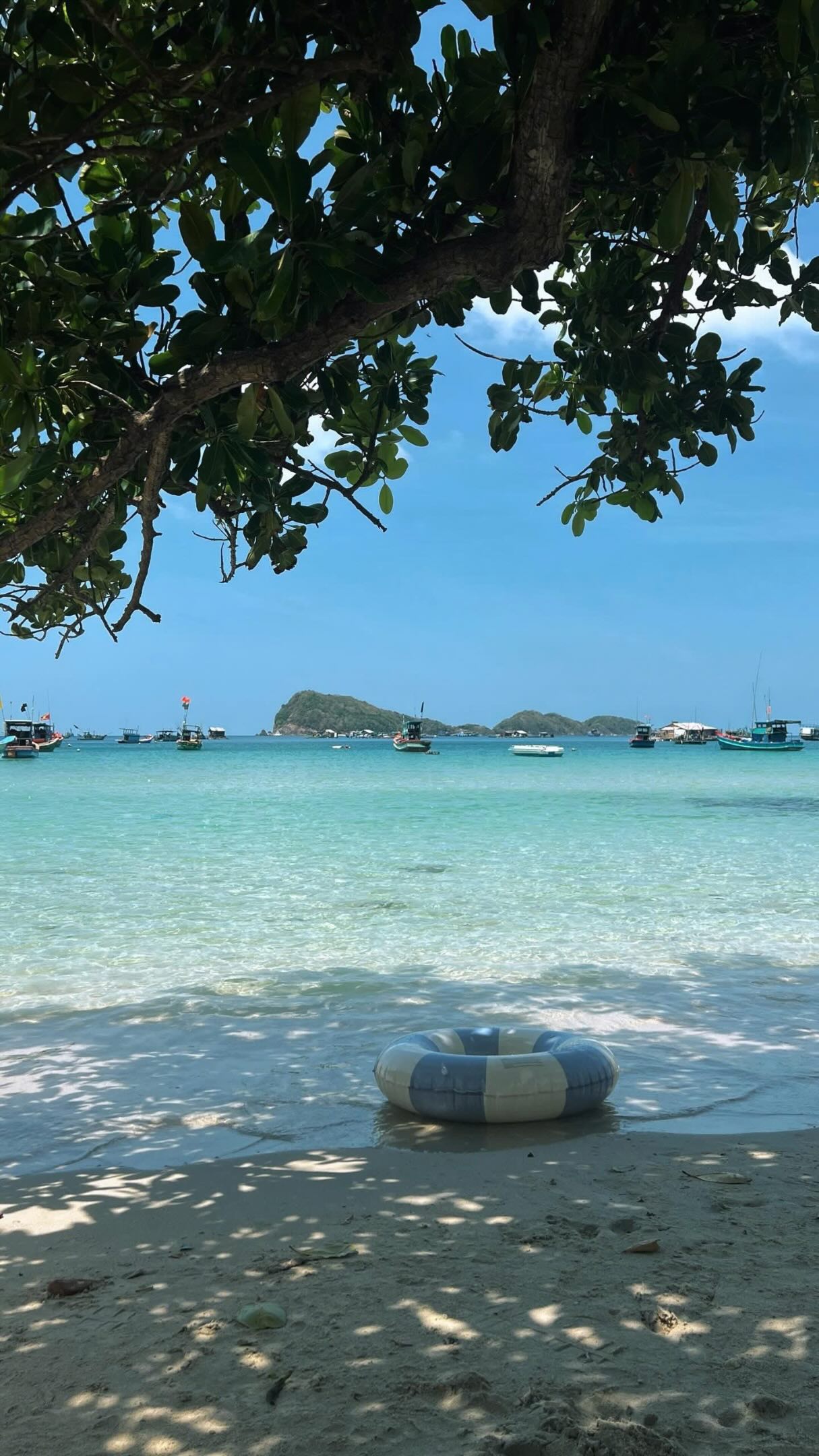 Thời gian gần đây, đảo Nam Du nhận được sự quan tâm của hội mê xê dịch vì còn hoang sơ, chưa khai thác du lịch quá nhiều