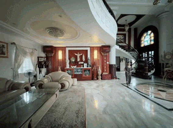 Chủ tịch khách sạn 4 sao cưới người đẹp Vbiz: Chuyện tình ngọt như mía lùi, sở hữu toàn cơ ngơi sang trọng
