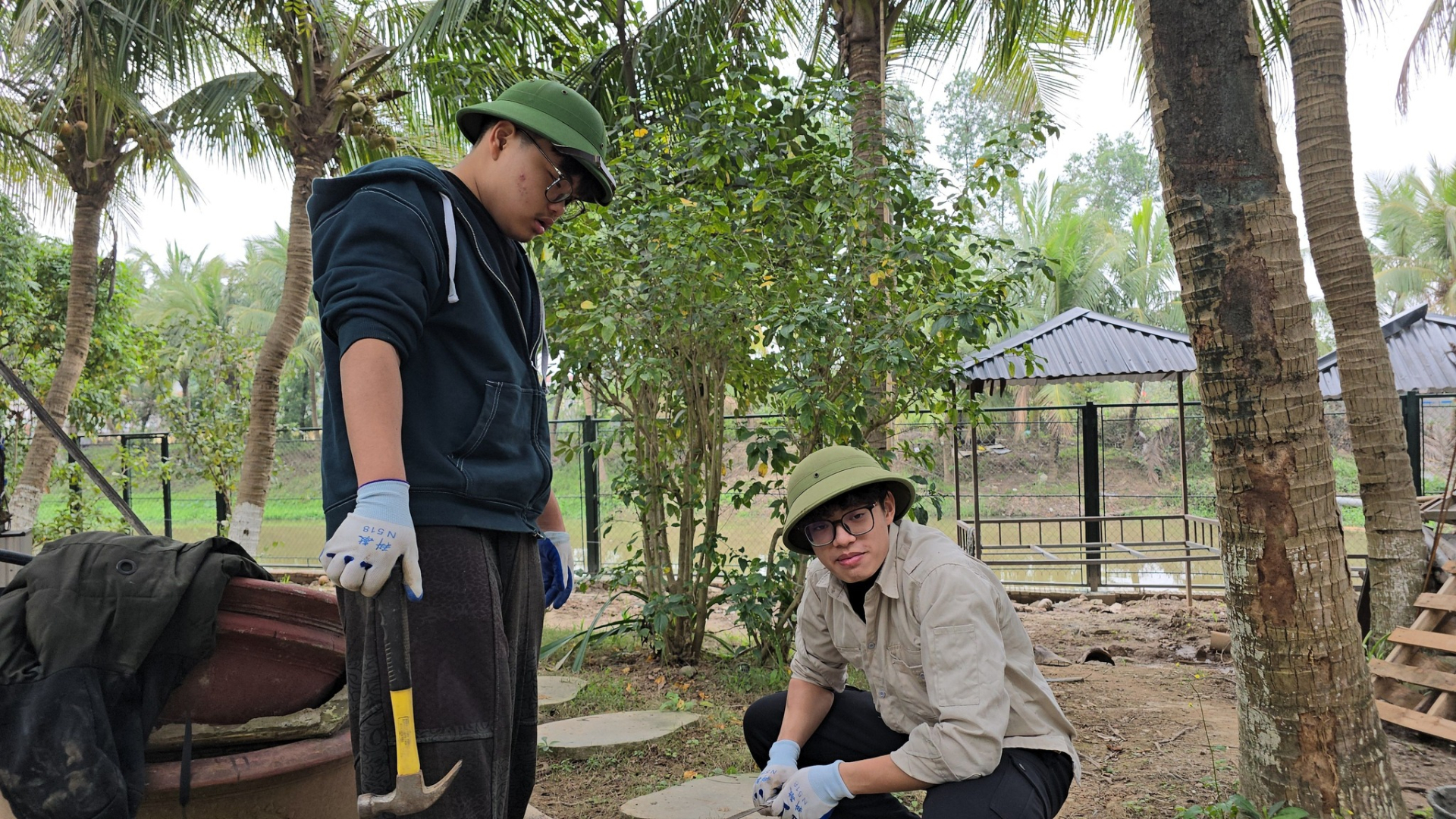 NSND Xuân Bắc sống 2 “cuộc đời”: Khi là nghệ sĩ, khi là 