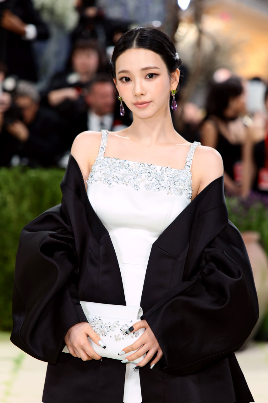 Mỹ nhân bị nhầm thành Jisoo tại Met Gala: Tung siêu phẩm đẹp lấn lướt BLACKPINK, nổi tiếng số 1 vẫn ê chề ở trời Tây