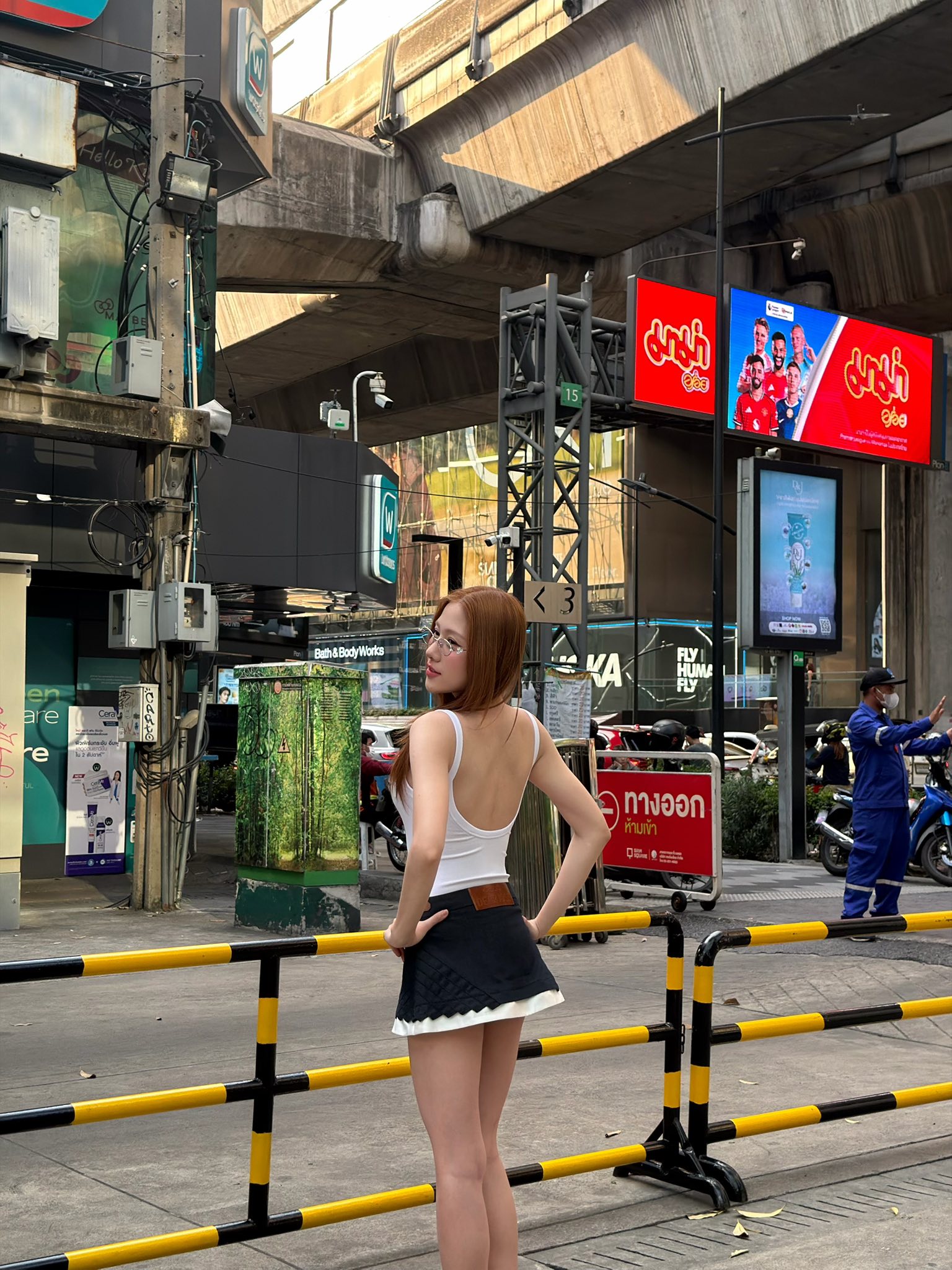 Hậu giảm 12 cân, Uyển Ân nhập hội 
