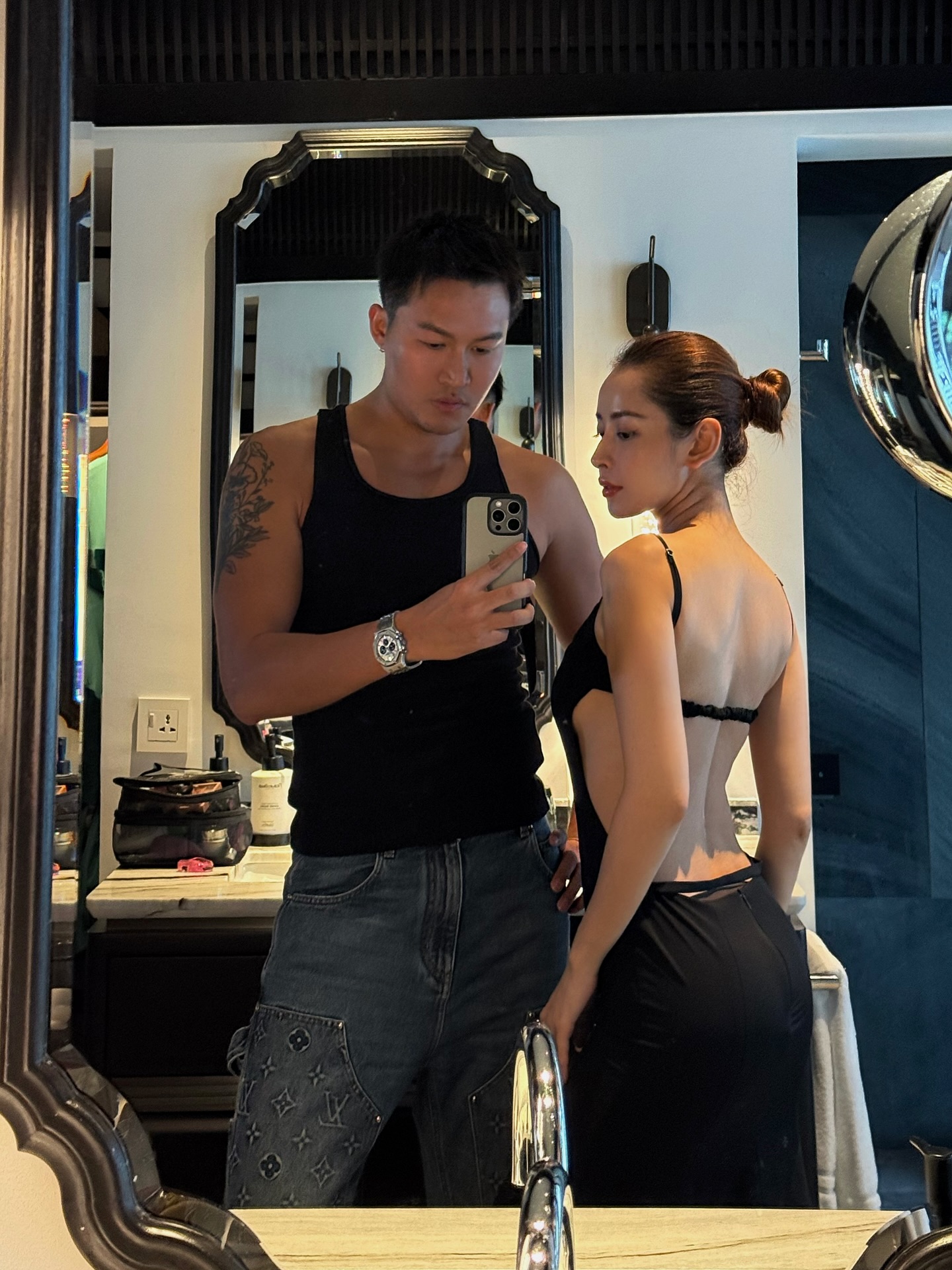 2 mỹ nhân Chi Pu...