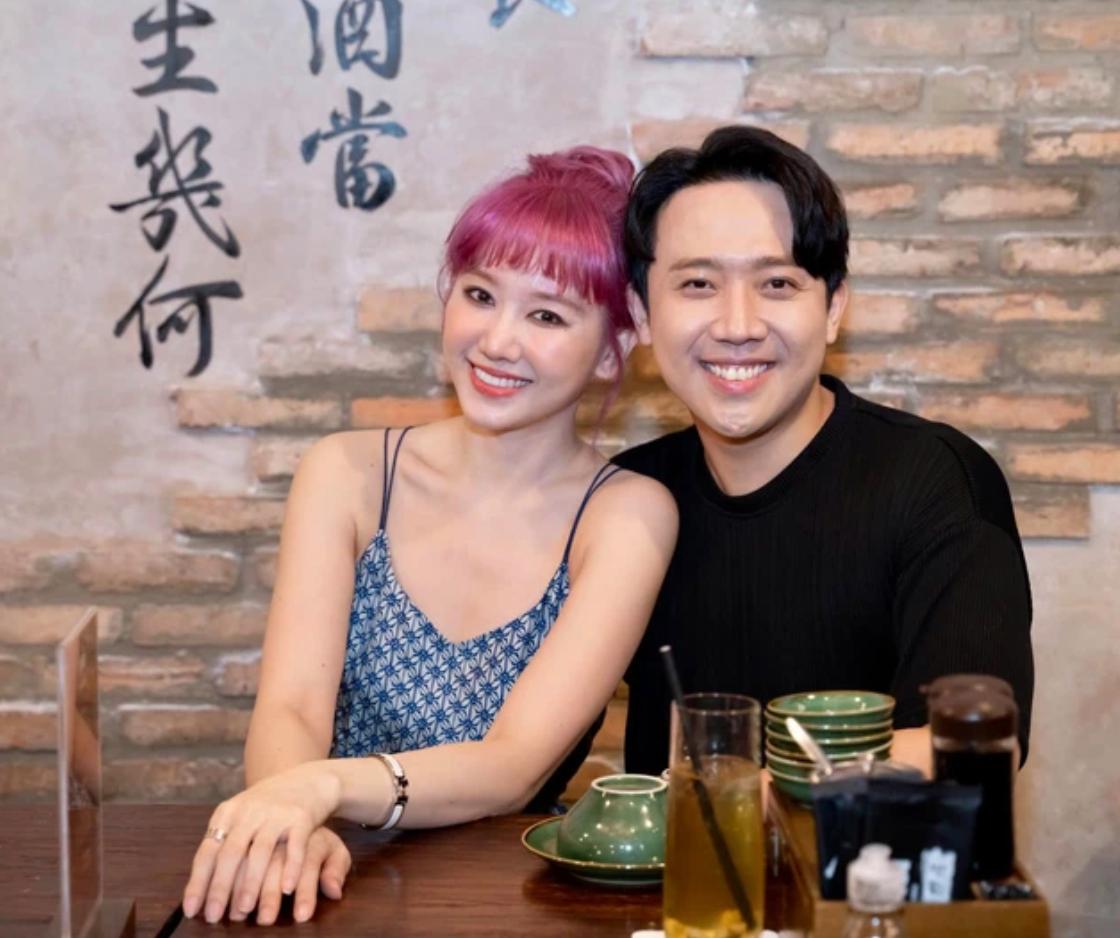 Quán ăn của Trấn Thành - Hari Won hiện vẫn hoạt động ổn định và  xuất hiện dày đặc trên các nền tảng review ẩm thực